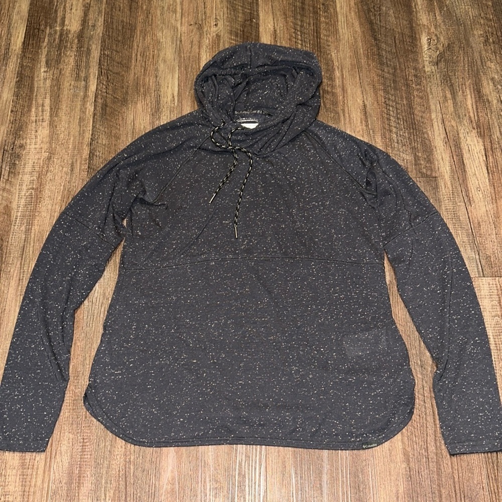Women’s Columbia Omni Wick long sleeve hooded tshirt with pockets size L
